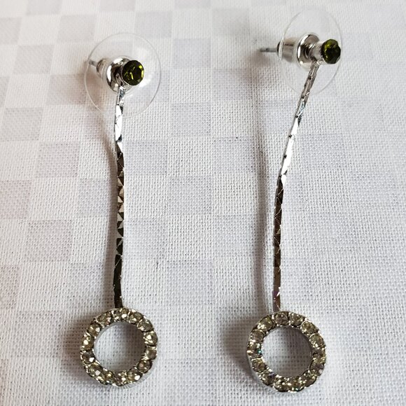 Vintage Dangle Earrings with green rhinestones - Picture 4 of 6